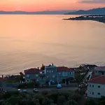 σελήνη *