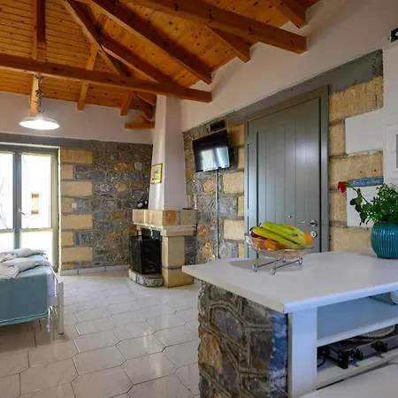 σελήνη Kotronion (West Mani)