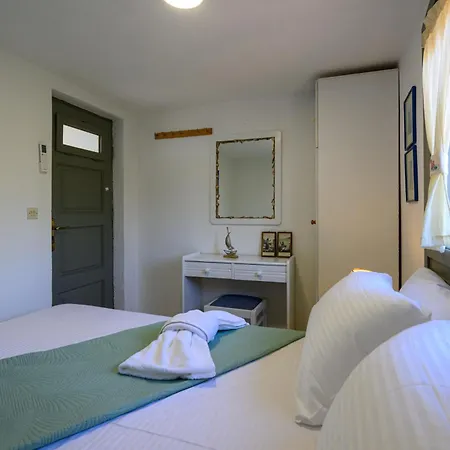 σελήνη * Kotronion (West Mani)