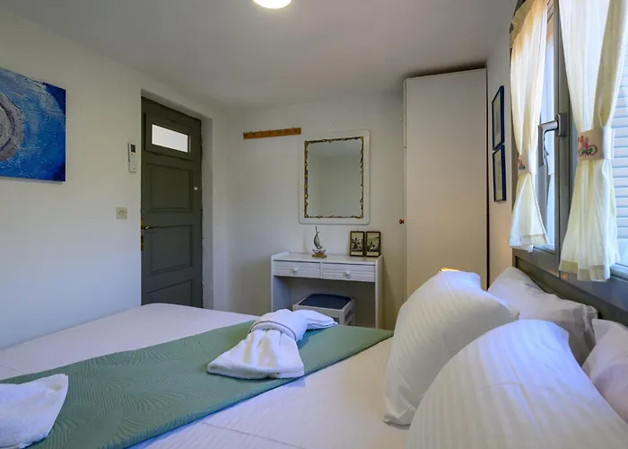 σελήνη * Kotronion (West Mani)